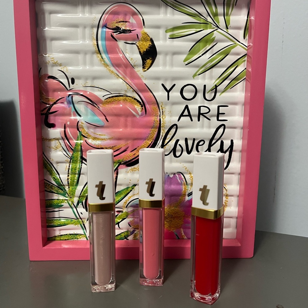 NWT True Lipz Set Of 3 Lip Glosses With Light And Mirror